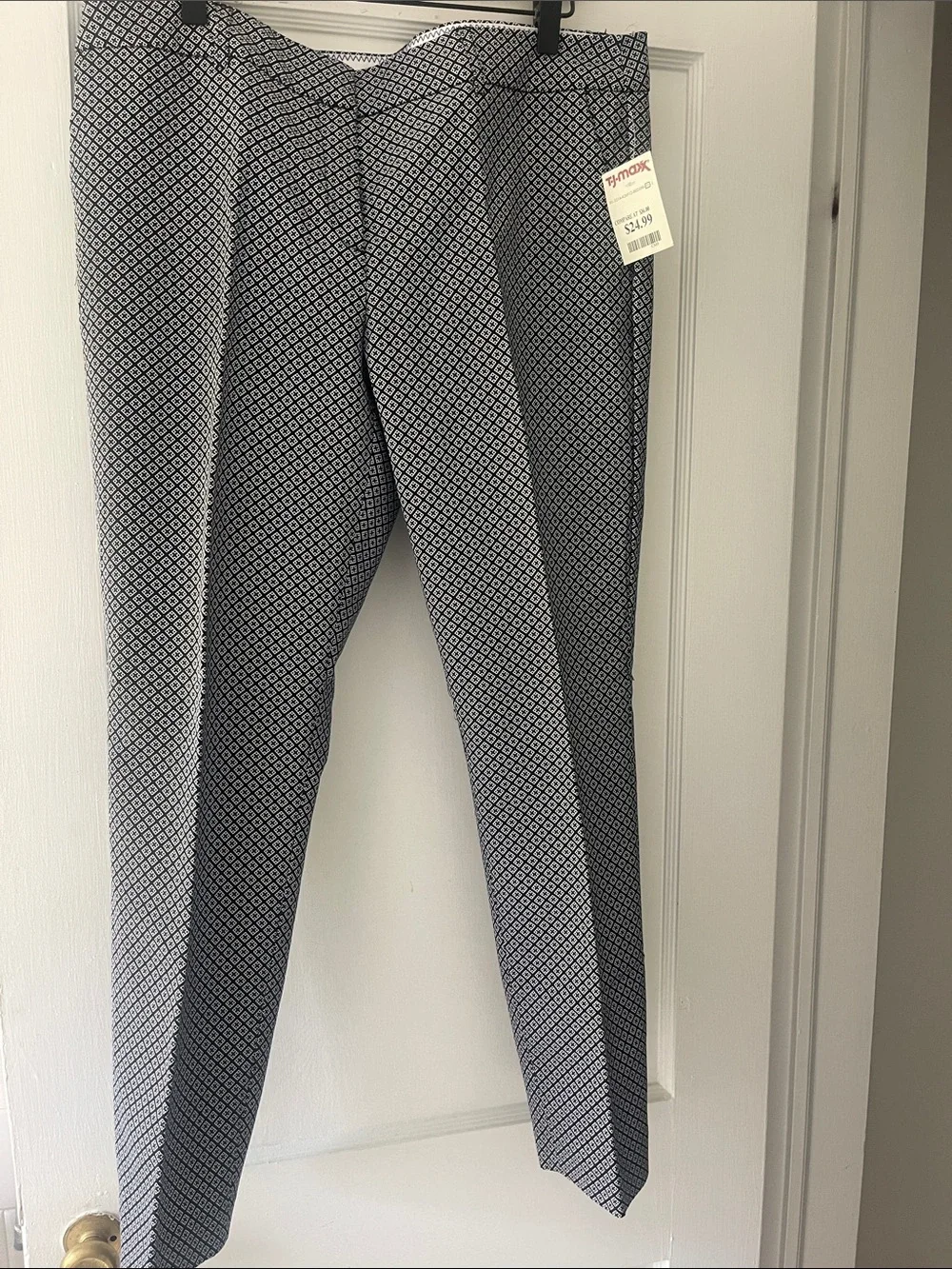 Katherine Barclay Black & White Geometric Cropped Pants